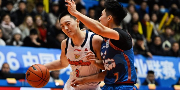 九游娱乐官方入口-3号状态回暖，2号又迷失了！8中2+4失误，被四川19岁菜鸟打爆了