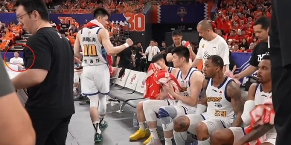 九游娱乐登录入口-孙铭徽：打封闭那一刻已经做好了一切准备，对不起支持的人看到最差的|浙江广厦|总决赛|上海男篮|广厦|身体_新浪体育_新浪新闻